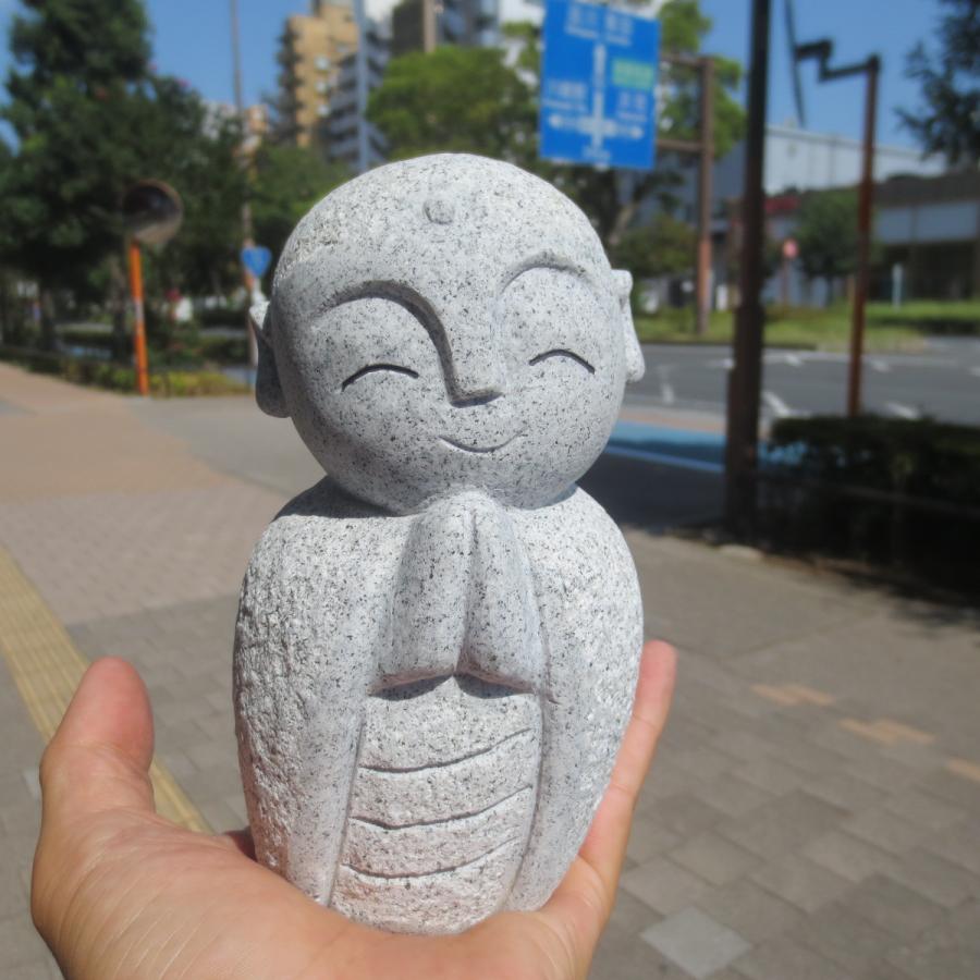 おじぞうさん おじぞうさま かわいい 癒しのお地蔵さん 置物 地蔵菩薩 仏像 彫刻品 みかげ石 GZ43-15-B 送料無料！の画像