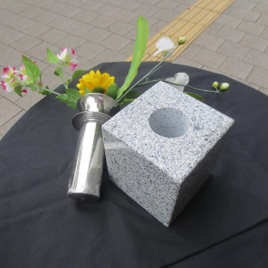 墓石 花立 1個 御影石 614 花瓶 ステンレス 花筒 ペット墓にも 墓石 花立 1個 御影石 614 花瓶 ステンレス 花筒 ペット墓にも