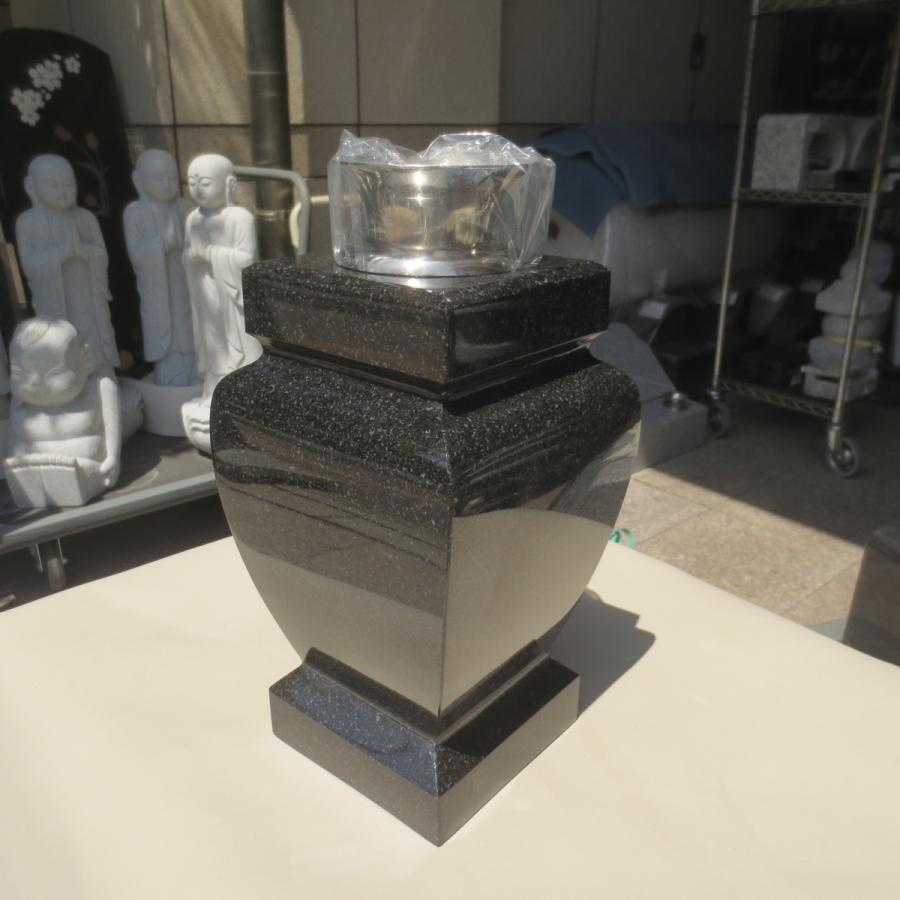 墓石 花立 花瓶型 インド産黒御影石 ステンレス 花筒 ペット墓に 墓石 花立 花瓶型 インド産黒御影石 ステンレス 花筒 ペット墓に