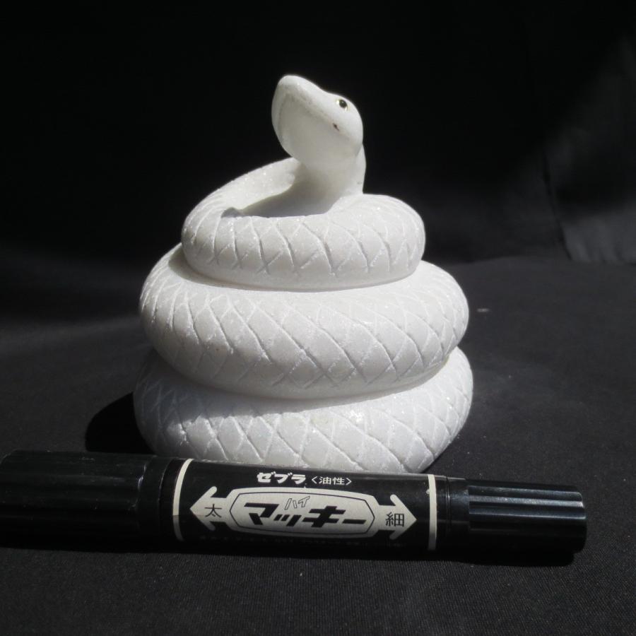 激安大特価，100%新品 Snake へび ヘビ 白蛇 白へび 蛇 巳年 干支