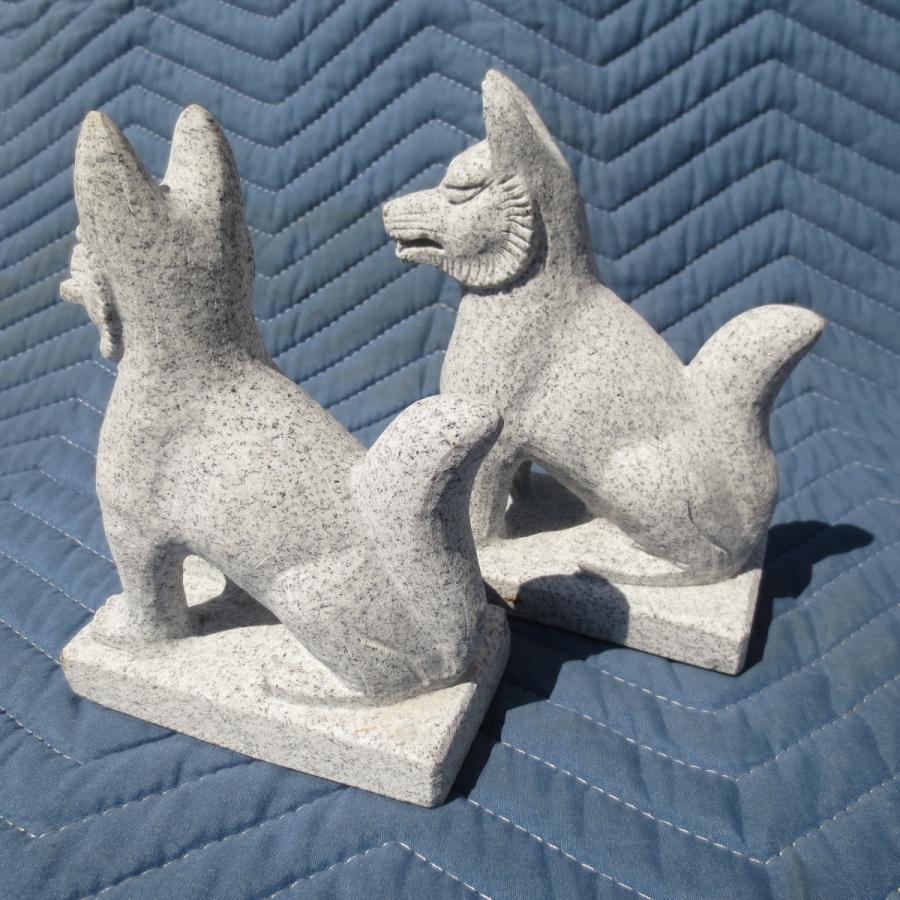 お稲荷さん 一対 狐の置物 御影石？ Amazon.co.jp: お稲荷さん きつね キツネ 狐 一対 10寸 お稲荷