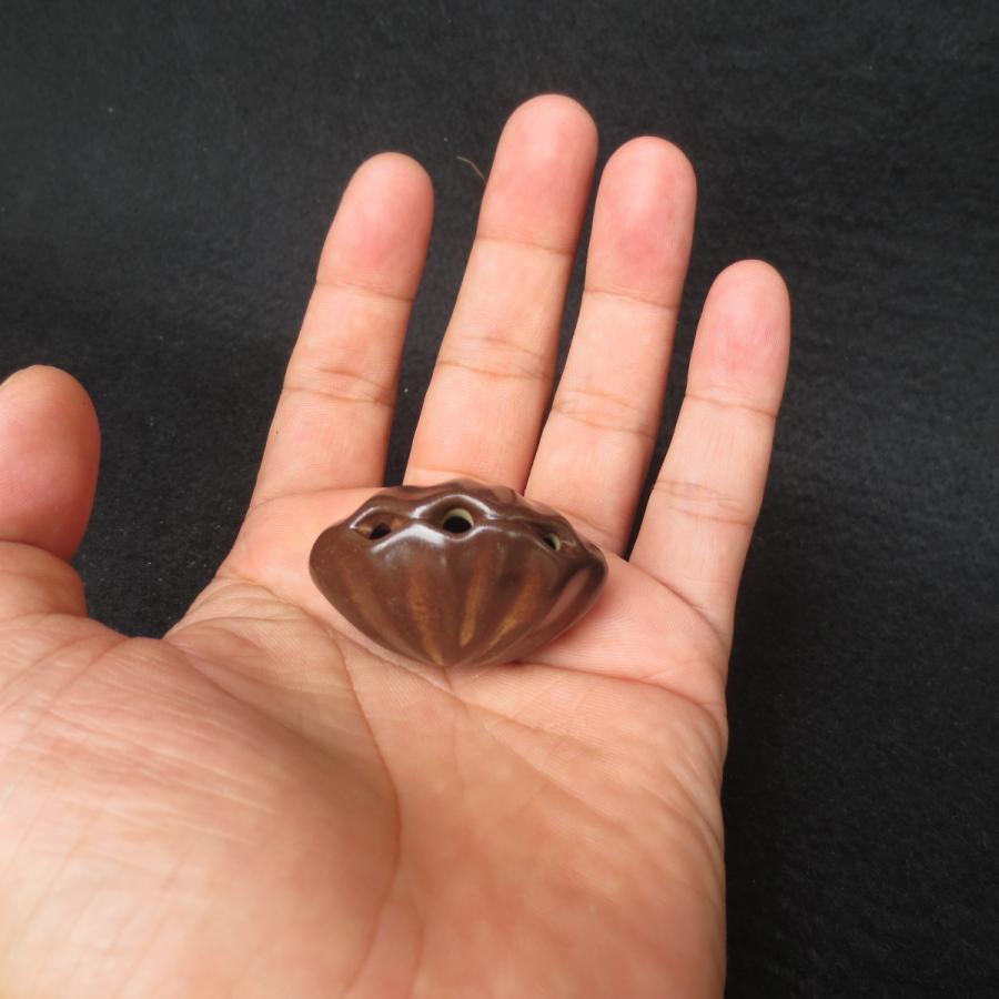 貝殻型 小さいインセンスホルダー シェル お香立て 陶器 おしゃれ 線香立て 線香差し お香皿 線香ホルダー 差し込み式 定形外普通郵便で送料無料 |  | 06