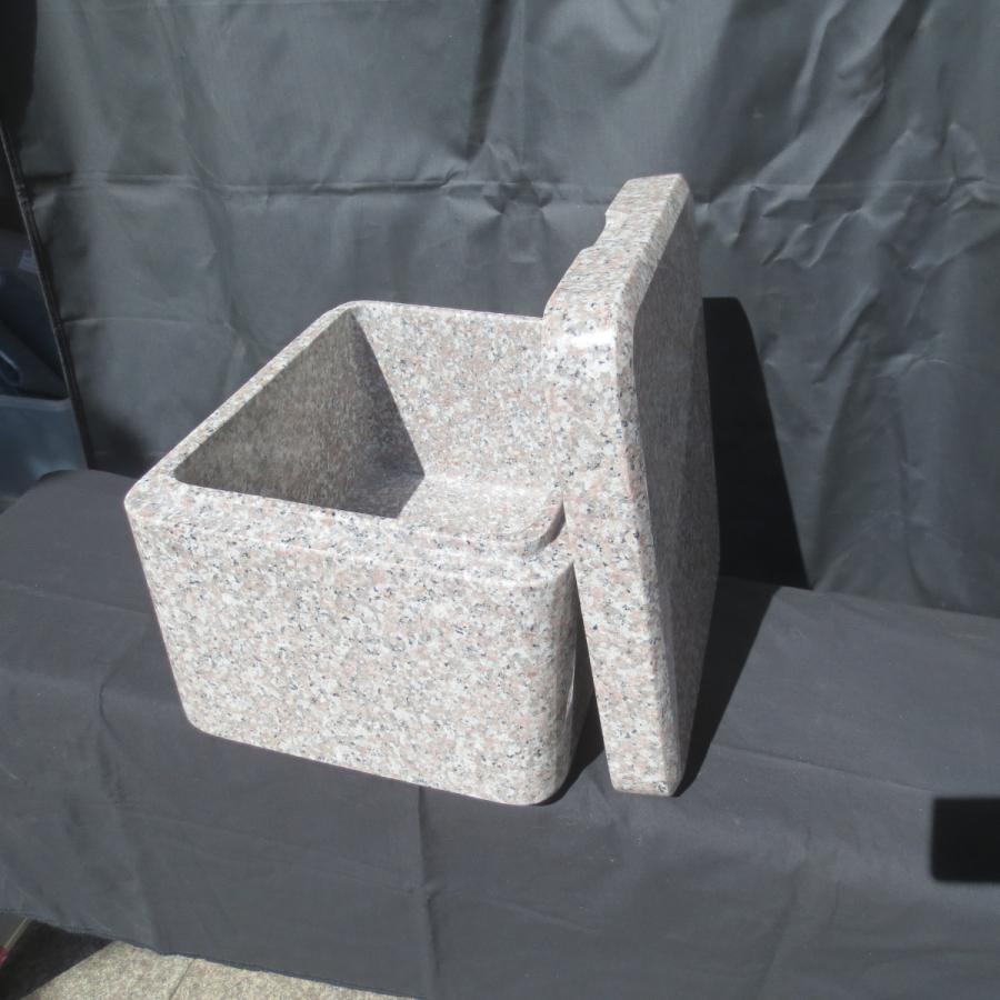 みかげ石 重い蓋の物入れ ピンク色 G635 屋外 収納 物置 おしゃれ 小物