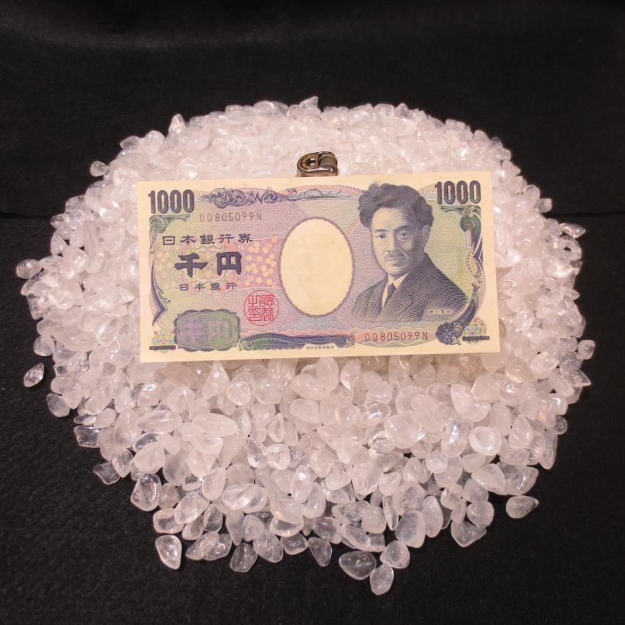 【本物】開運！ 大粒 天然水晶粒 4kg さざれ石 チップ 砂利 【送料無料】 本物】開運！ 大粒 天然水晶粒 4kg さざれ石 チップ 砂利 【送料