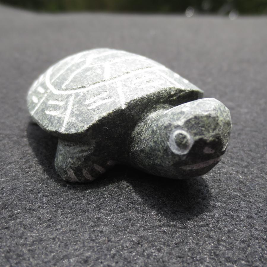 緑カメ Turtle S 亀 かめ の置物 ペーパーウェイト おしゃれ 文鎮 天然御影石 手作り 送料無料 普通郵便 Turtle S 石材店サンソー 通販 Yahoo ショッピング