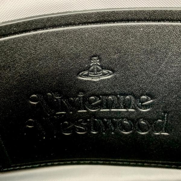 ヴィヴィアンウエストウッド ショルダーバッグ ボディバッグ　オーブ総柄 黒系 Vivienne Westwood（ヴィヴィアンウエストウッド） ショルダーバッグ