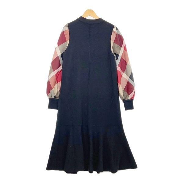 BLUE LABEL CRESTBRIDGE（ブルーレーベルクレストブリッジ） ニット