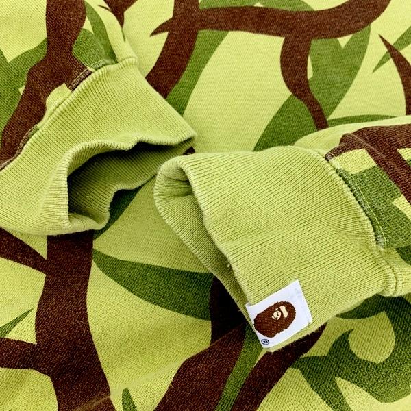 A BATHING APE（アベイシングエイプ） BAPE トライバルカモ スウェット