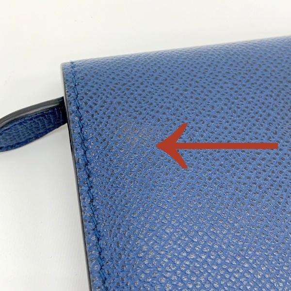 BURBERRY（バーバリー） TBロゴ グレイニーレザー 二つ折り長財布