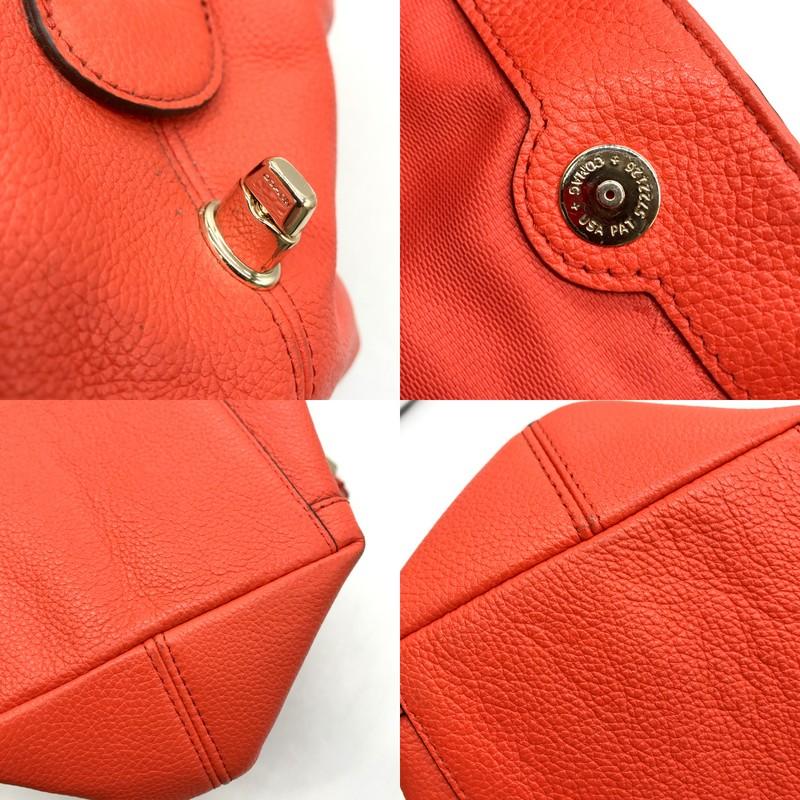 COACH（コーチ） ハンドバッグ レザーバッグ チャーム 鞄 ゴールド金具