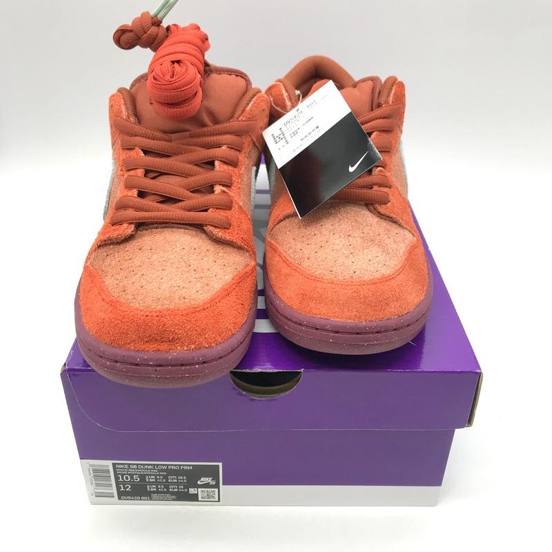 Nike SB NIKE DUNK LOW PRO PRM スニーカー 新品同様 DV5429-601 