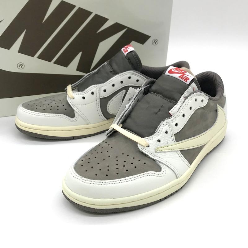 NIKE AIR JORDAN 1 RETRO LOW OG SP TRAVIS SCOTT スニーカー 新品同様 
