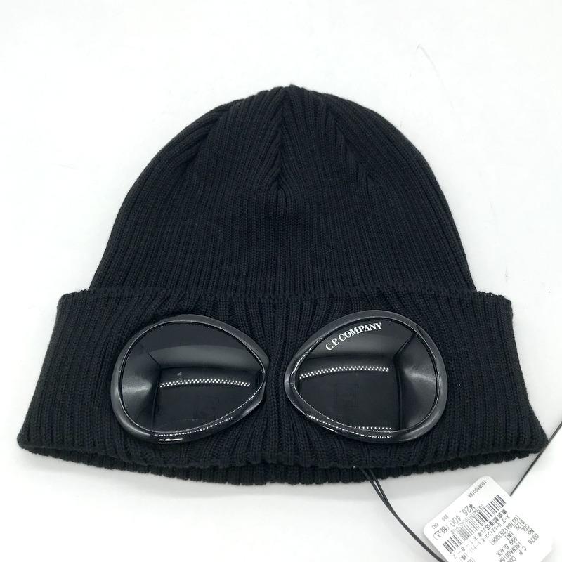 C.P. COMPANY ゴーグル付きニット帽 ブラック UNI