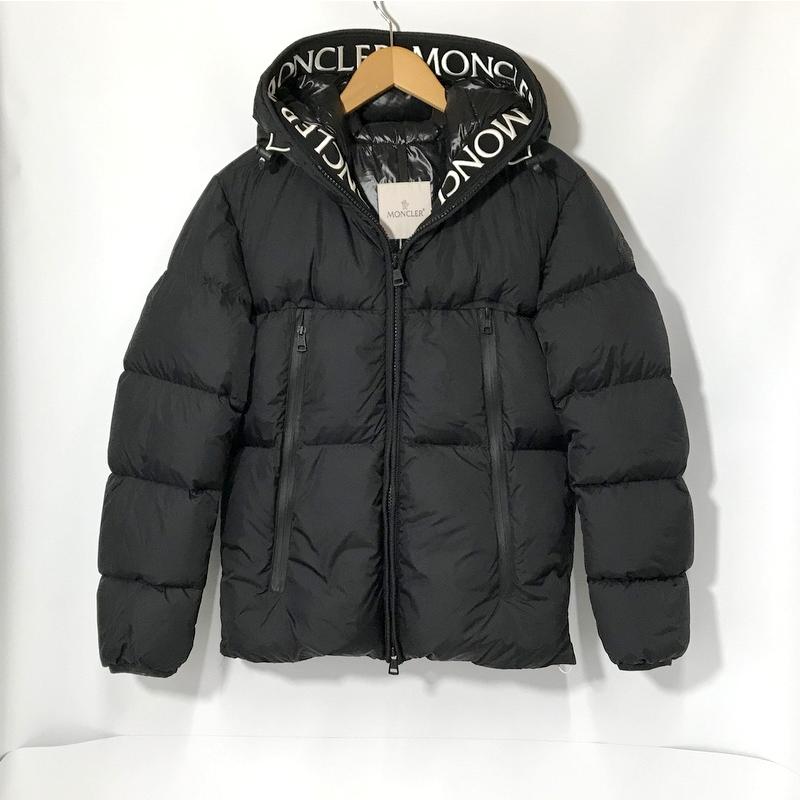 MONCLER MONTCLA GIUBBOTTO ダウンジャケット 美品 ロゴ 刺繍 フード 