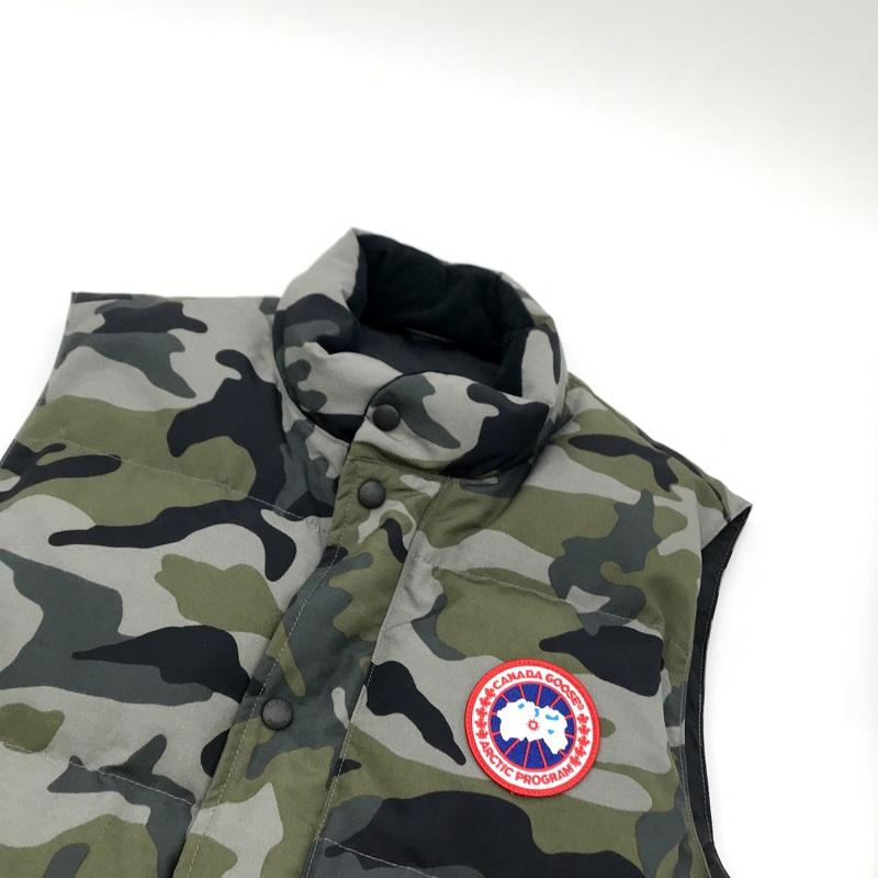 CANADA GOOSE ダウンベスト 美品 4154MP カモフラ柄 ベスト 防寒 