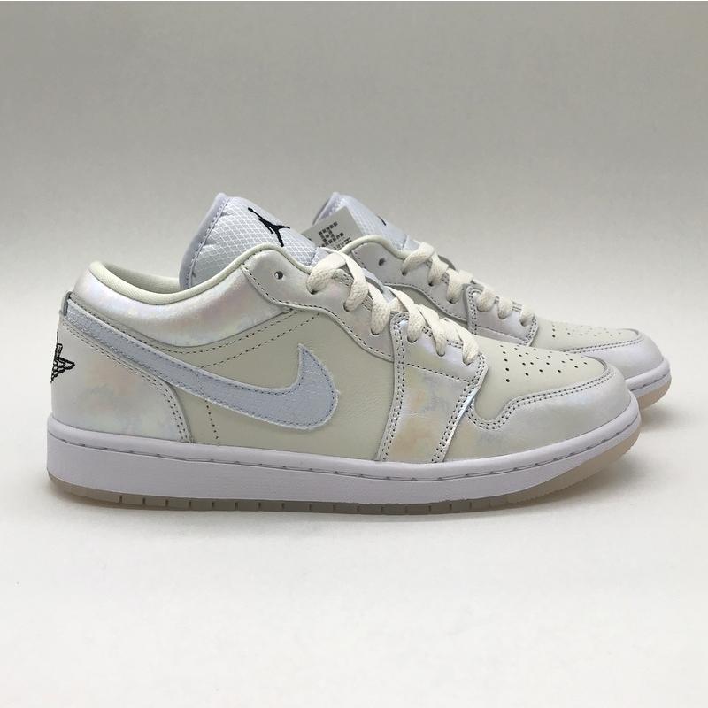 NIKE（ナイキ） NIKE WMNS AIR JORDAN 1 LOW SE