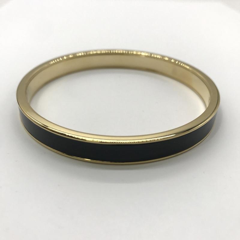 miu miu（ミュウミュウ） バングル ブレスレット 5JB408 箱付き ロゴ