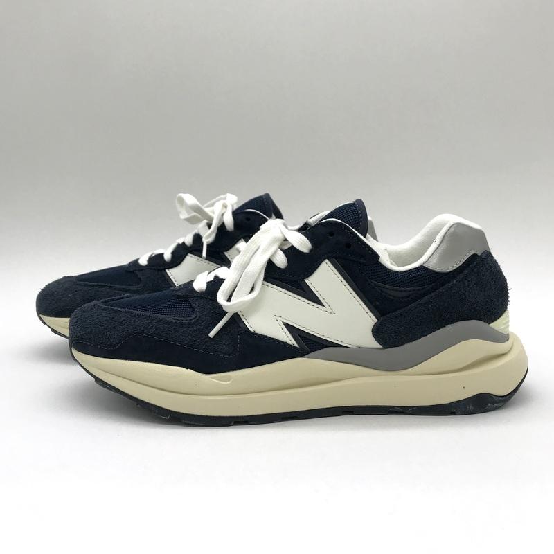 New Balance（ニューバランス） スニーカー 美品 M5740VLB ローカット