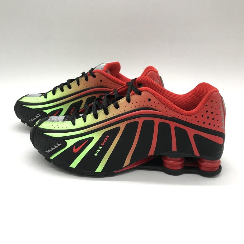 NIKE Nike スニーカー Shox R4 Neymar Black BV1387-001 箱付き タグ 