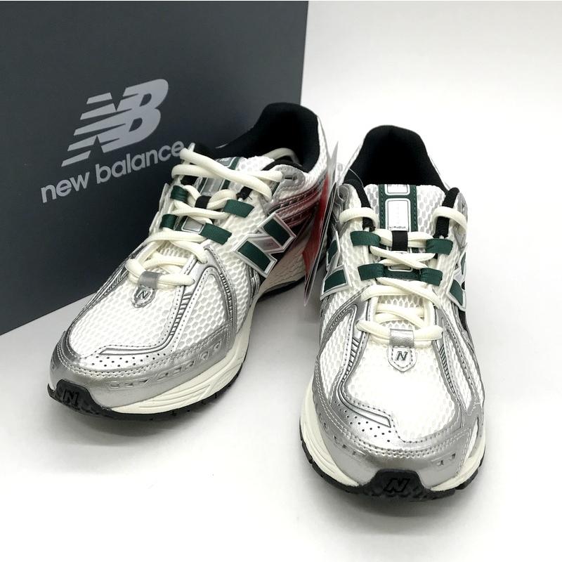 New Balance M1906R スニーカー 新品同様 M1906REU ローカット