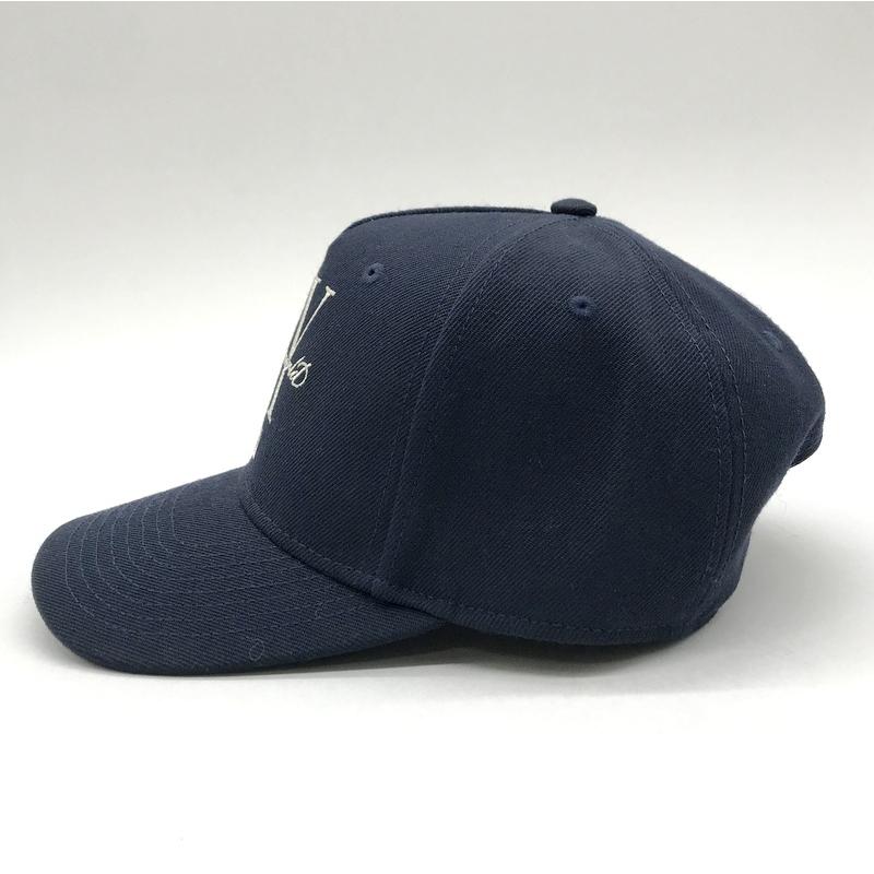 KITH ベースボールキャップ 美品 23-095-060-0019-4-0 帽子 NY KITH ベースボールキャップ 美品 23-095-060-0019-4-0 帽子 NY