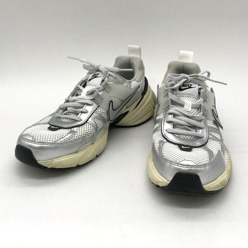 NIKE（ナイキ） NIKE V2K RUN スニーカー HJ4497-100 ローカット 