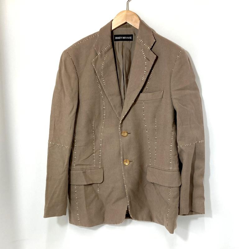 ISSEY MIYAKE（イッセイミヤケ） テーラードジャケット ステッチング 