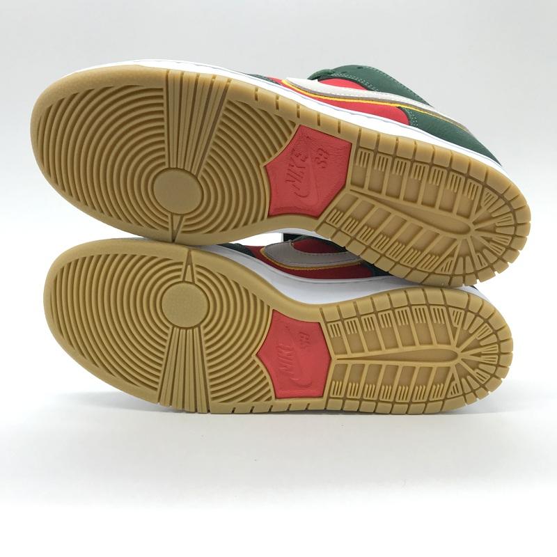 NIKE（ナイキ） NIKE SB DUNK LOW PRO PRM スニーカー 新品同様 FZ1287