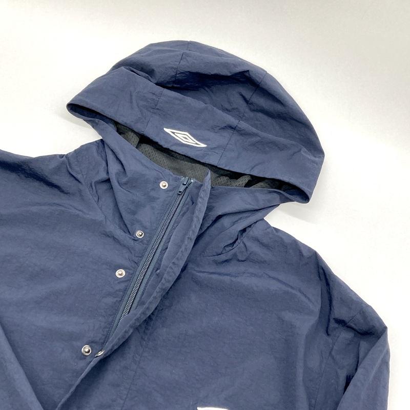 美品アンブロハーフジップナイロンプルオーバーナイロンジャケットサッカーブラック黒 楽天市場】アンブロ ハーフジップ（メンズファッション）の通販