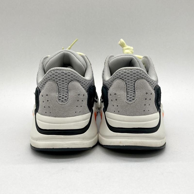 adidas アディダス スニーカー YEEZY BOOST 700 B75571 ローカット