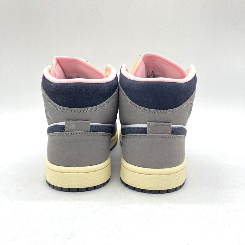 NIKE（ナイキ） スニーカー Air Jordan 1 Mid Cave Stone HQ2011-100