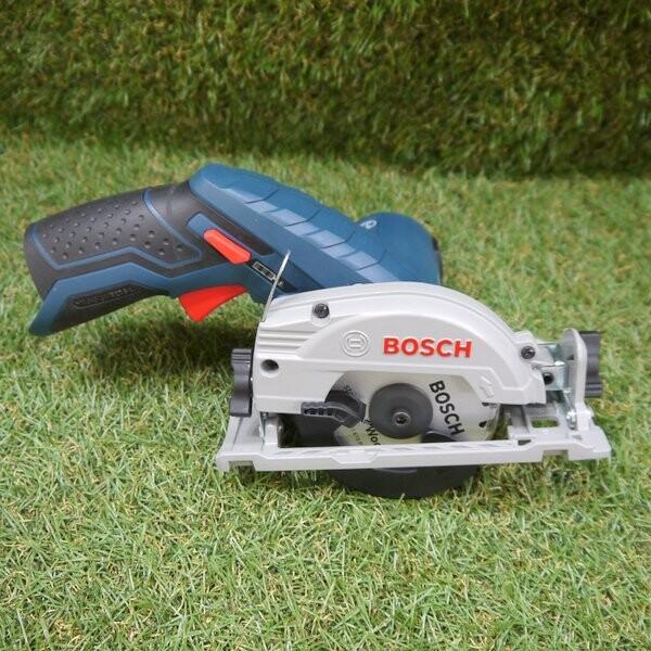 ボッシュ バッテリー丸のこ GKS10.8V-LIH 未使用 Professional 10.8V