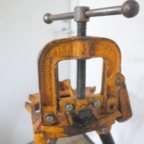 苫小牧バナナ】中古品 REX/レッキス工業 パイプバイス 三脚式 スタンド