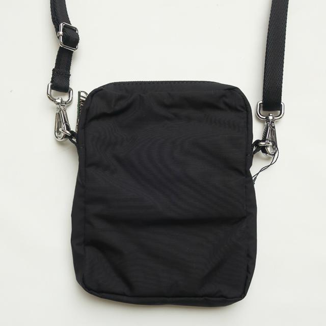 FRED PERRY（フレッドペリー） ナイロン ツイン ティップ スモール