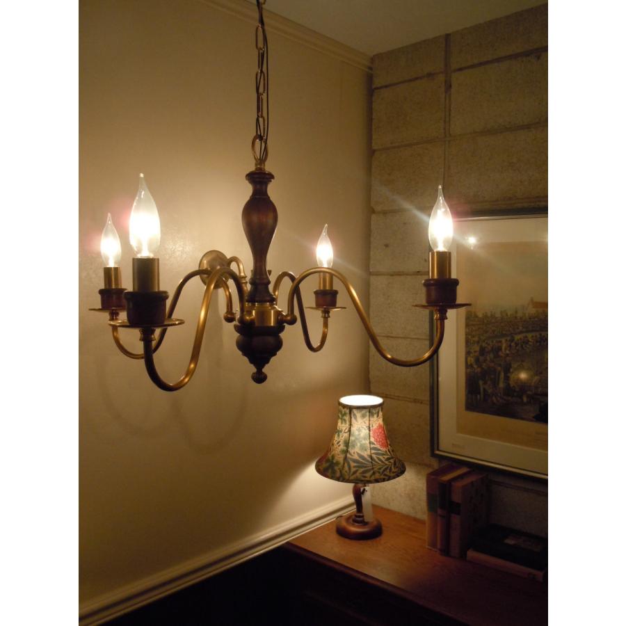 クラシックシャンデリア 4灯式　LED付属 シャンデリア リモコン付き 4灯 LED対応 おしゃれ アンティーク