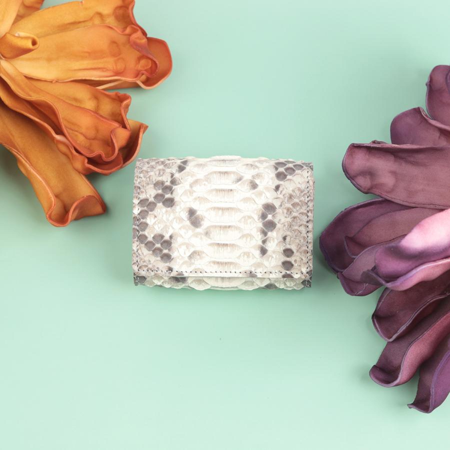 【パイソンミニウォレット/全11色】ダイヤモンドパイソン/ミニマムで大人カワイイ小さくて大容量のコンパクト三つ折り財布 SUPERB お祝い 収容力 使いやすい |  | 01