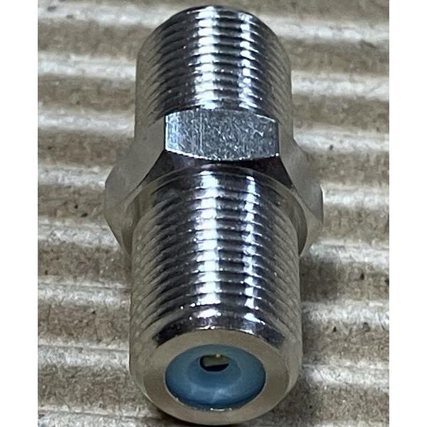 アンテナケーブル用 F型中継プラグ 中継接栓 |  | 01