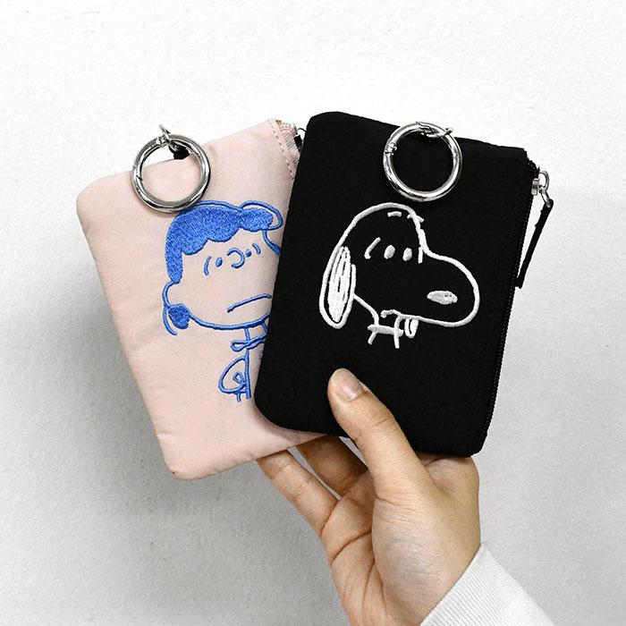 SNOOPY（スヌーピー） 定期入れ パスケース 刺繍 リール付き キーパス
