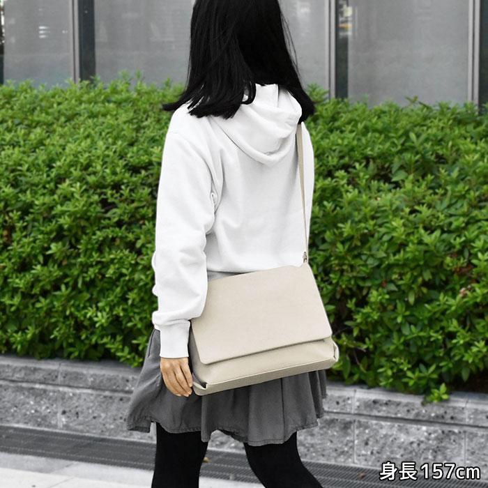 Legato Largo（レガートラルゴ） ショルダーバッグ ユニプレーン LG