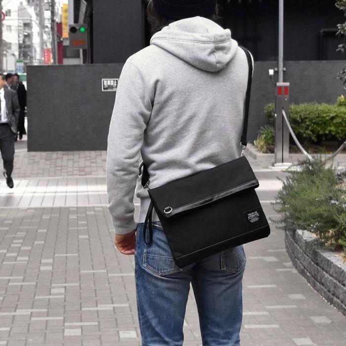 ショルダーバッグ メンズ 斜めがけ おしゃれ 大きめ 大容量 A4 ポリ
