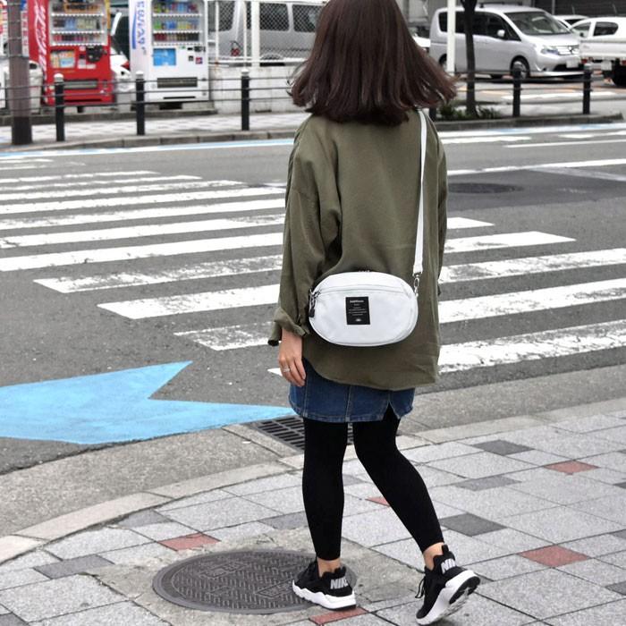 ショルダーバッグ メンズ 斜めがけ おしゃれ 小さめ ナイロン