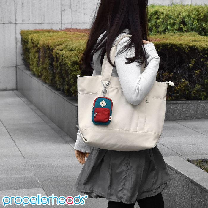 パスケース 定期入れ レディース リール おしゃれ/撥水 ポリエステル リュック型 リール付き パスポーチ |  | 17