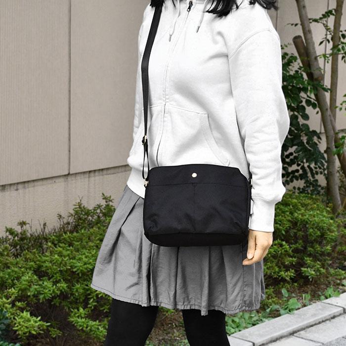 値下げ!レア【新品♪】 Superfly ショルダーバッグ 値下げ!レア【新品♪】 Superfly ショルダーバッグ 値下げ