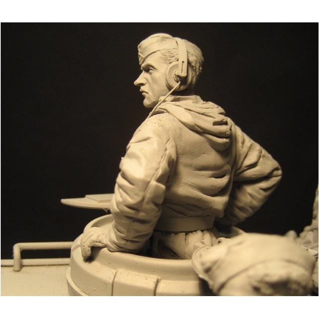 1/16 ドイツ軍 戦車兵 秋冬仕様 半身 1体 1873 未塗装＆未組み立て