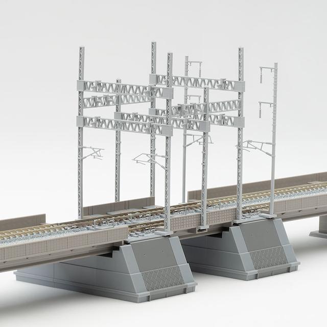架線柱・新幹線型き電セット(築堤S35・高架橋S35各2組付) [3232