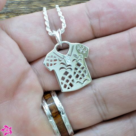 ハワイアンジュエリー ペンダント メンズ  レディース ハワイアンシャツ 透かし パイナップル 金運UP 繁栄 お守り シルバー925の画像