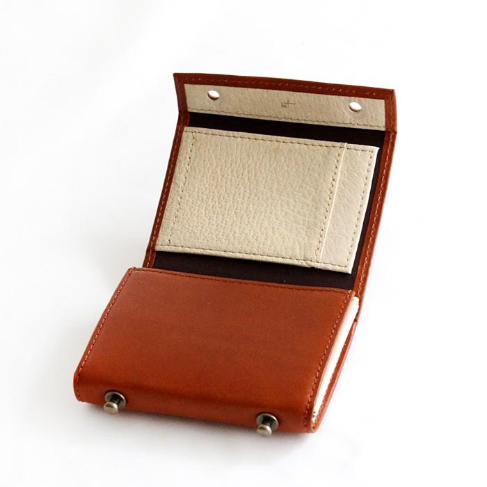 コンパクトな財布　m+ エムピウ MILLEFOGLIE2 Pig 25　コニャック | m+（革製品） | 02