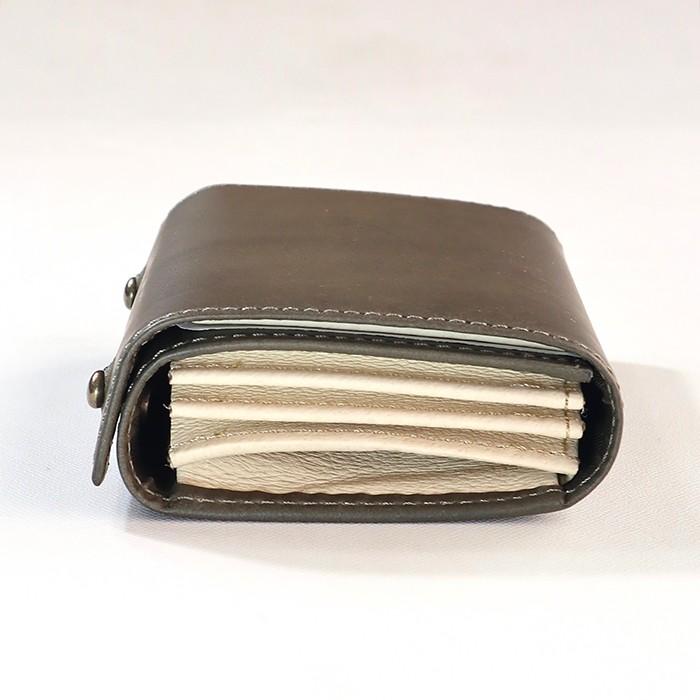 コンパクトな財布　m+ エムピウ MILLEFOGLIE2  Pigグリージョ30（W110×H85×D35mm）（送料割引対象外品） | m+（革製品） | 01