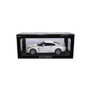 中古ミニカー 1/18 NISSAN GT-R R35(ホワイトパール 中古ミニカー 1/18 NISSAN GT-R R35(ホワイトパール