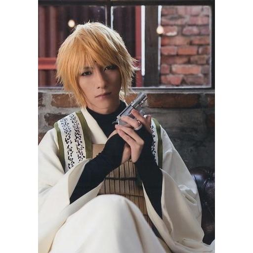 中古生写真 男性 鈴木拡樹 玄奘三蔵 膝上 衣装白 両手重ね 銃 膝立て キャラクターショット 舞台 最遊記歌劇伝 Burial 桃源郷ブロマ G 駿河屋ヤフー店 通販 Yahoo ショッピング